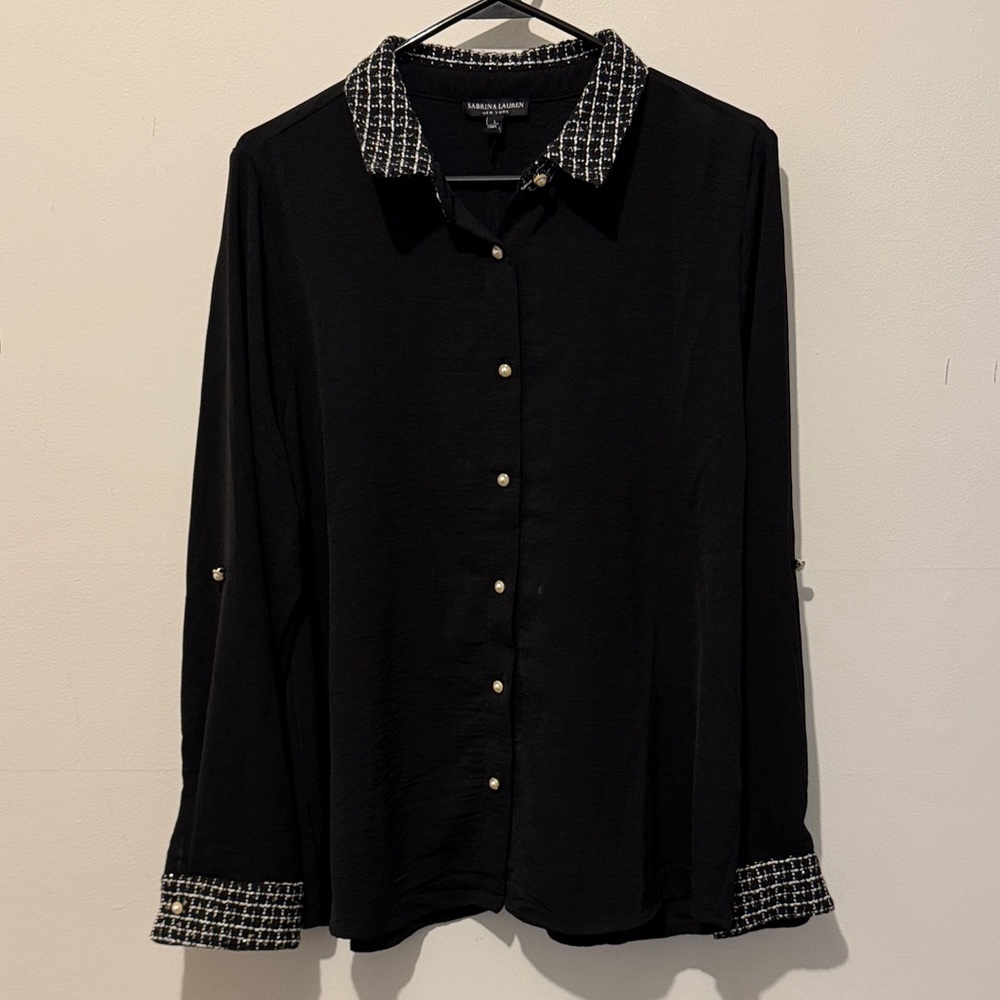 Women’s Sabrina Lauren New York Button-Down Blouse